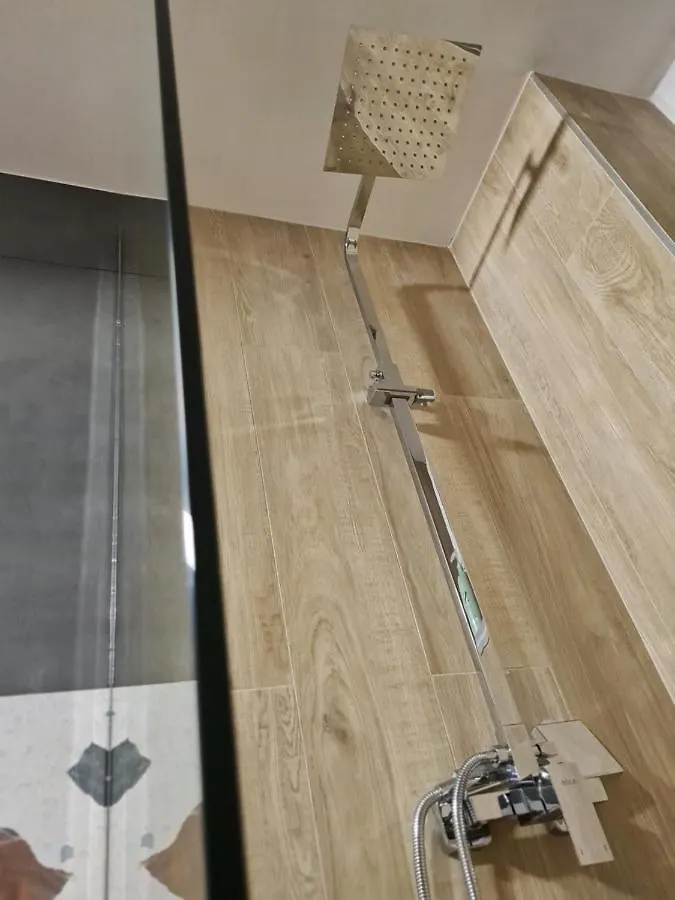 Tam Serviced Studio Apartment Myslym Shyri No1 Tiran 0*,  Arnavutluk